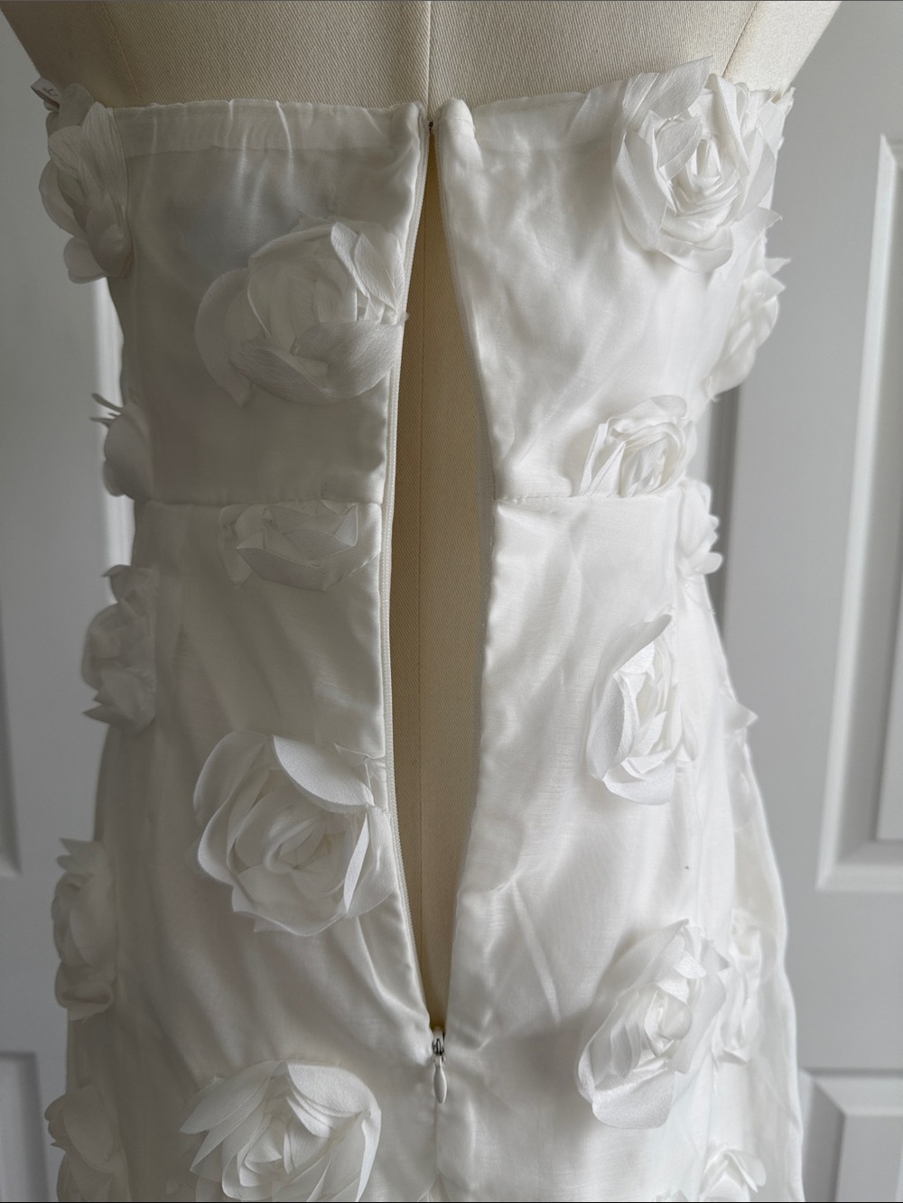 Lulus White Posh Appearance 3D Floral Appliqué Sheer Strapless Midi Dress Size S - Picture 11 of 13